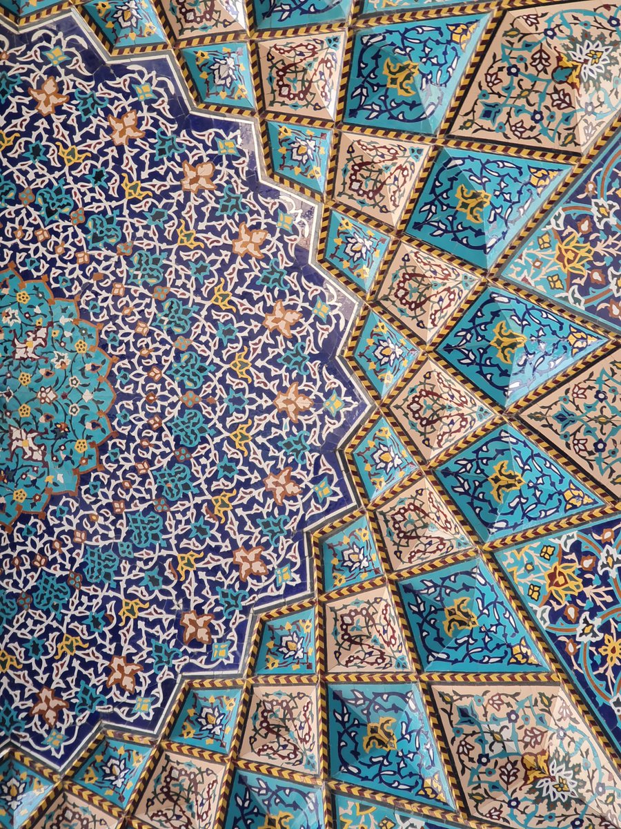 hasanfawi's tweet photo. زخارف ونقوش مِن مرقد ومسجد مولانا الإمام علي بن موسى الرضا في مشهد في إيران. https://t.co/Iog9f7opPh