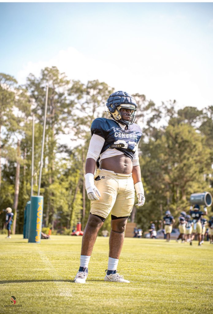 Coach Mod 🐶 (@coachatkins_m) on Twitter photo Yeap.. this is FRESHMAN. 🤐
‘28 6’2 270lbs DL <a href="/Official_9rinc3/">Prince Che</a> ..
Offer; Old Dominion.
Better click that follow button before it’s too late. Yeap.. this is FRESHMAN. 🤐
‘28 6’2 270lbs DL <a href="/Official_9rinc3/">Prince Che</a> ..
Offer; Old Dominion.
Better click that follow button before it’s too late.