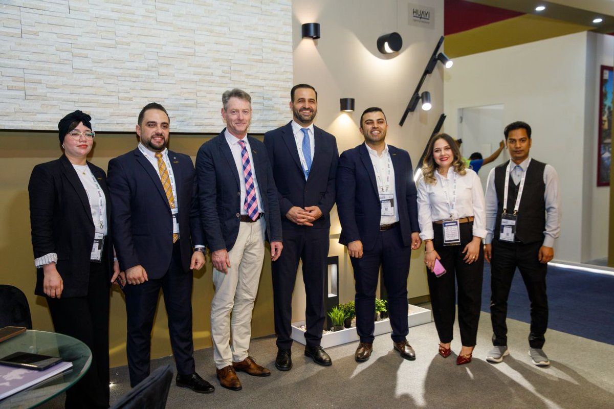 لقطات من معرض إبن بيتك بالتزامن مع معرض إنسباير ، كل ما تحتاجه للتصميم والبناء والتجديد

 في مركز قطر الوطني للمؤتمرات QNCC، من 10 صباحًا حتى 10 مساءً

#ابن_بيتك #BYH2025 #قطر #المؤتمر #تصميم_المنزل