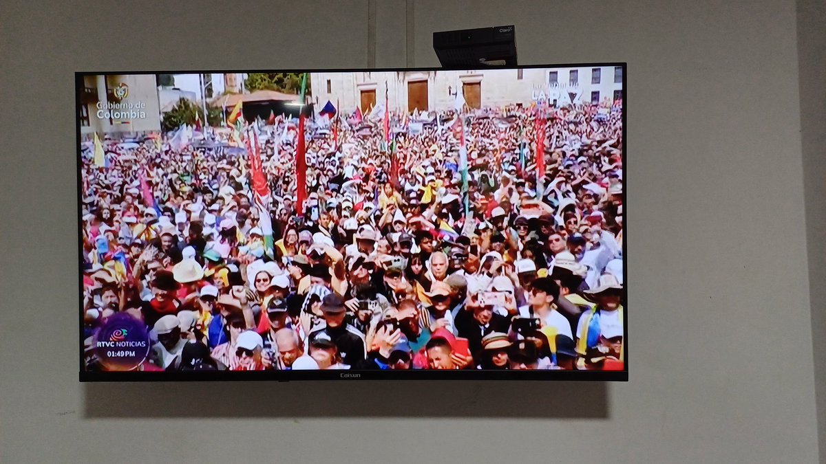 BoteritoM's tweet photo. Lo que no les van a mostrar los canales privados #1Mayo #DiaDelTrabajador https://t.co/B5MFGVThXF