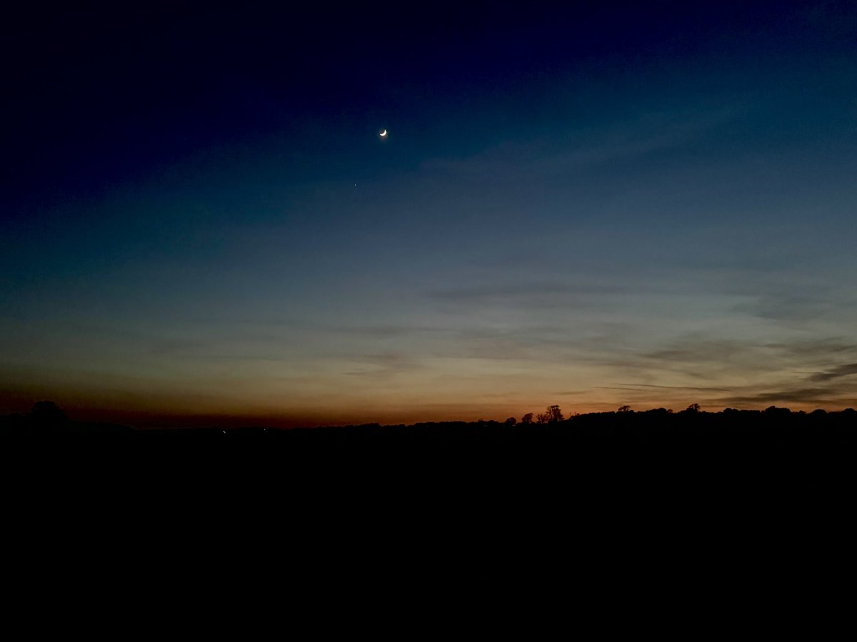 FreestoneFF's tweet image. If Carlsberg did picturesque first evening sessions of the season! The @semperfli inspired Black Gnat pattern was given the seal of approval too! 😁👌🏻