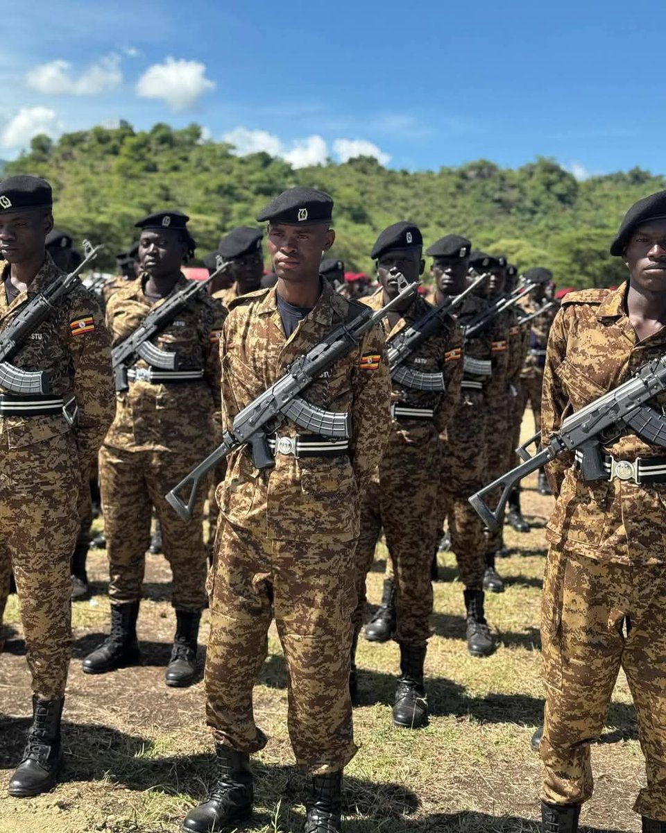 mk_diehard1's tweet image. Uganda Security Personnel in Different uniforms representing. #UPDF #trend