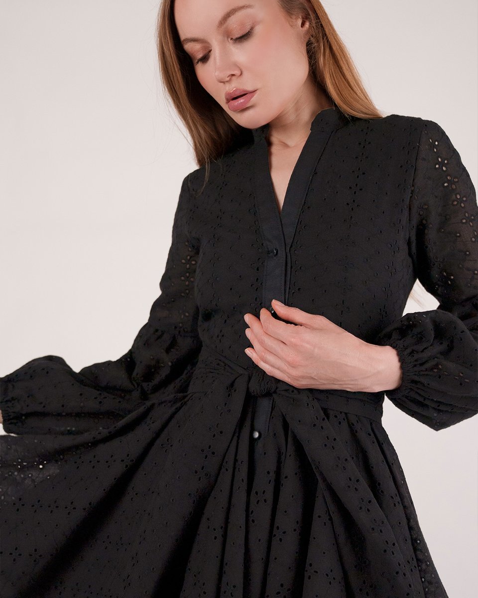 Mood_Fabrics's tweet photo. The Taos Dress is here, and itβs everything we love about breezy, effortless dressing πΈ Save this pattern and make it your next summer sew! βοΈ
#MoodFabrics #MoodSewciety #EyeletDress #FreeSewingPattern #MoodTaosPattern #SewYourStyle #SummerSewing #DIYCapsuleWardrobe https://t.co/WXVn8EaEr8
