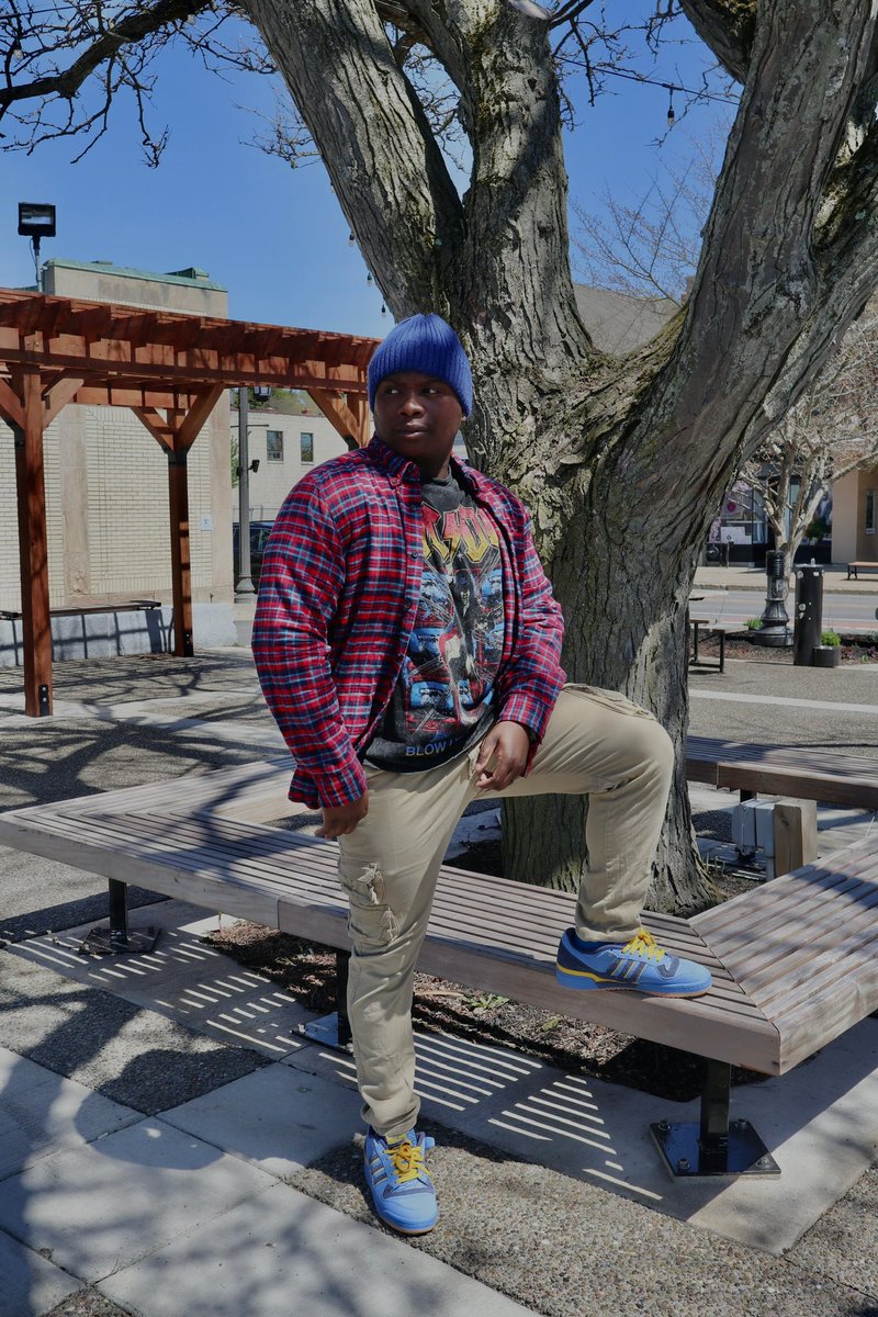 What I Gotta Do To Make A Lil Change - <a href="/bleavetheimpact/">Bleave</a> 

Shot By: Kennedy
🧢: <a href="/Mnjsales/">MNJ</a> 
👟: <a href="/shakejmj/">SHAKE</a> / <a href="/clickskicks/">Clicks</a>