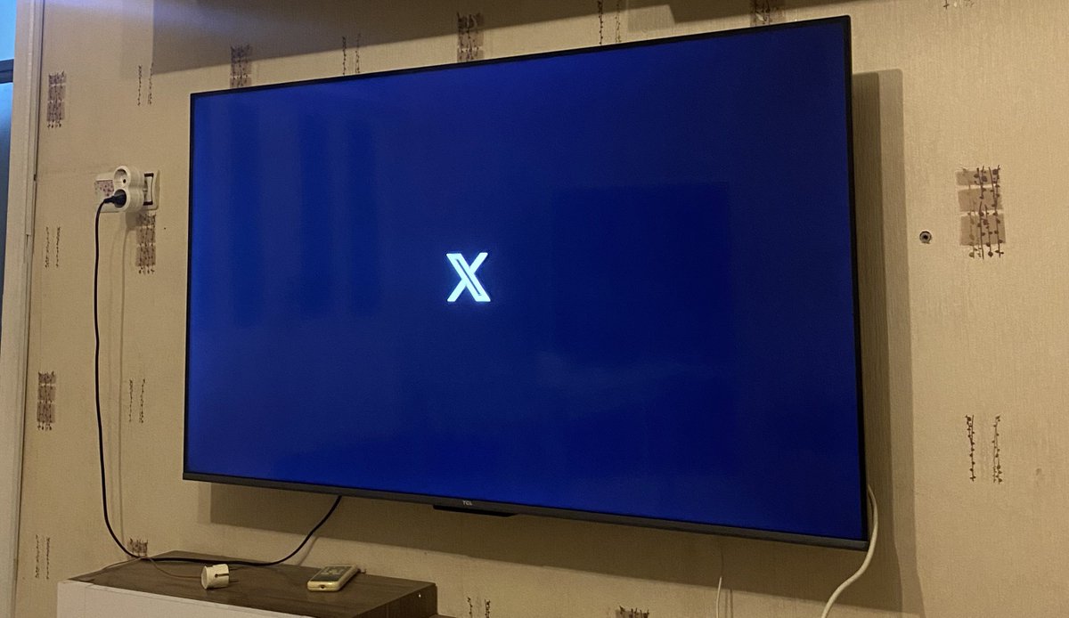 ben çok girmem twittera arada gündemi takip etmek için falan giriyorum o kadar