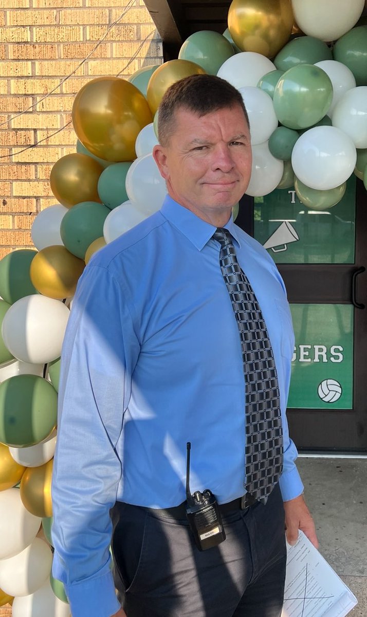 Today is National School Principal’s Day, and we are proud to celebrate our amazing leader, Dr. Brian Mays!
Dr. Mays leads with vision, compassion, and a deep commitment to student success.