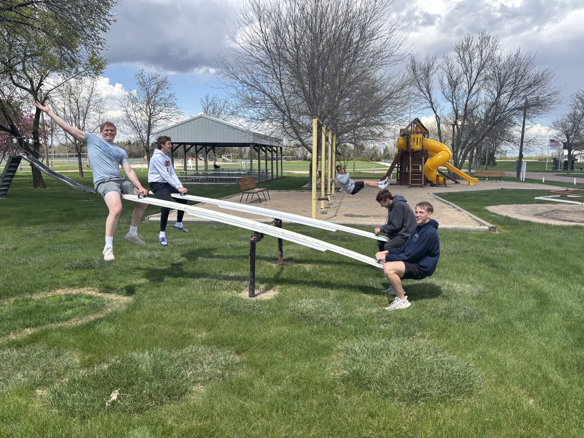 Hot Springs Bison Track and Field tweet media