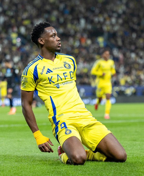 لعنت تاليسكا حلت على النصر ةنصراويين لان تاليسكا ضلم كثر #النصر