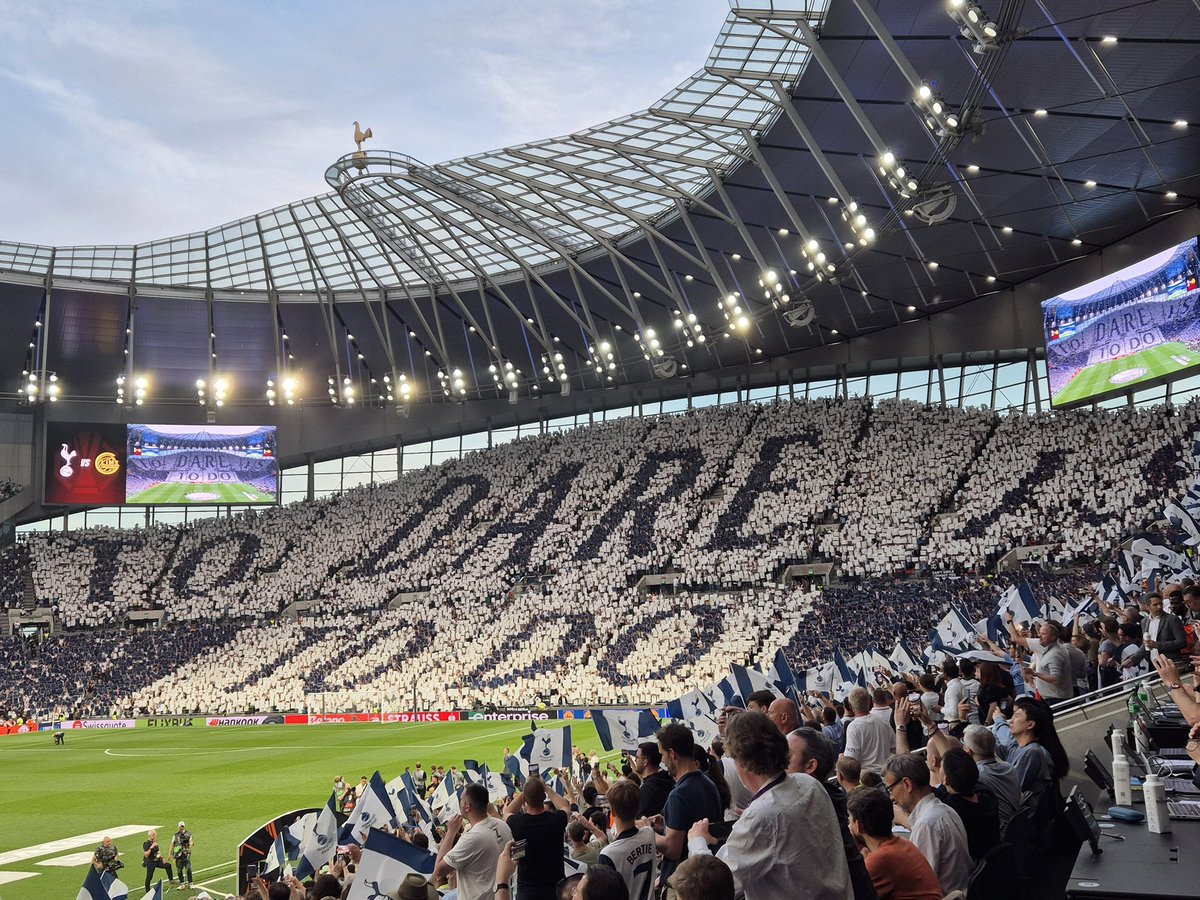 FBAwayDays's tweet photo. Tottenham’s display at home to Bodoe Glimt tonight.

👏 https://t.co/CoTLBOfWhH