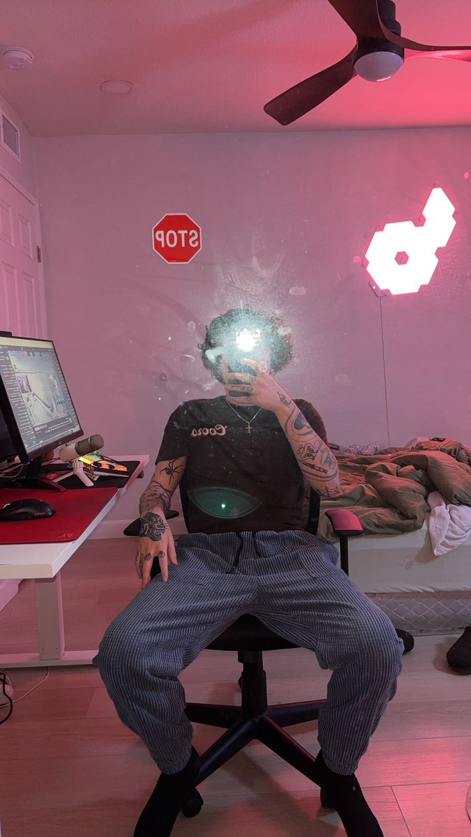 Twitch.tv/ButterzzR6