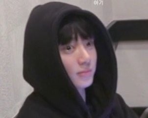 he looks like pingu here