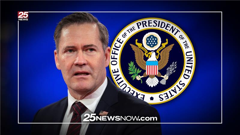 25NewsWEEK's tweet photo. President Donald Trump said Thursday that he’s naming Secretary of State Marco Rubio as acting national security adviser to replace Mike Waltz, whom he is nominating for United Nations ambassador.

DETAILS: https://t.co/7bt7LLz69L https://t.co/JhuiS6dAgv