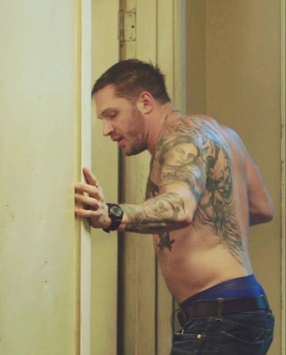 Hardydoingstuff's tweet image. Tom Hardy tattoos