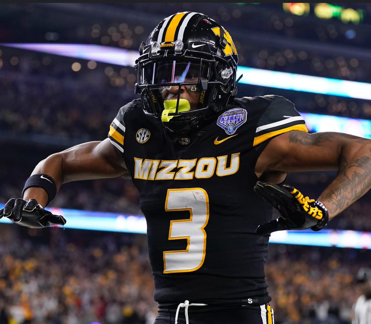 Briceson Thrower Jr. (@briceson_jr) on Twitter photo Blessed and honored to receive an offer from the University of Missouri #MIZ <a href="/CoachLoop/">Curtis Luper</a> <a href="/CoachShavers/">Marcus Shavers</a> <a href="/CoachHitchens/">Charles Hitchens</a>
<a href="/DAYERS_LOE/">SauceGod.D.A.</a> <a href="/KoachMak/">Coach McDonald M.S Ed.</a> Blessed and honored to receive an offer from the University of Missouri #MIZ <a href="/CoachLoop/">Curtis Luper</a> <a href="/CoachShavers/">Marcus Shavers</a> <a href="/CoachHitchens/">Charles Hitchens</a>
<a href="/DAYERS_LOE/">SauceGod.D.A.</a> <a href="/KoachMak/">Coach McDonald M.S Ed.</a>