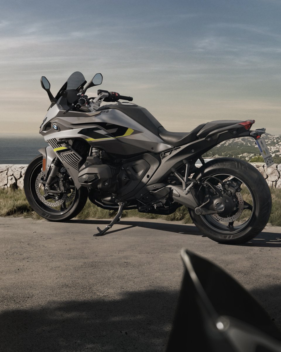 Curve hunter. Endurance master.

Let the new #R1300RS convince you:
▶️ brnw.ch/21wSlR7

#MakeLifeARide #BMWMotorrad
__
Images use CGI
