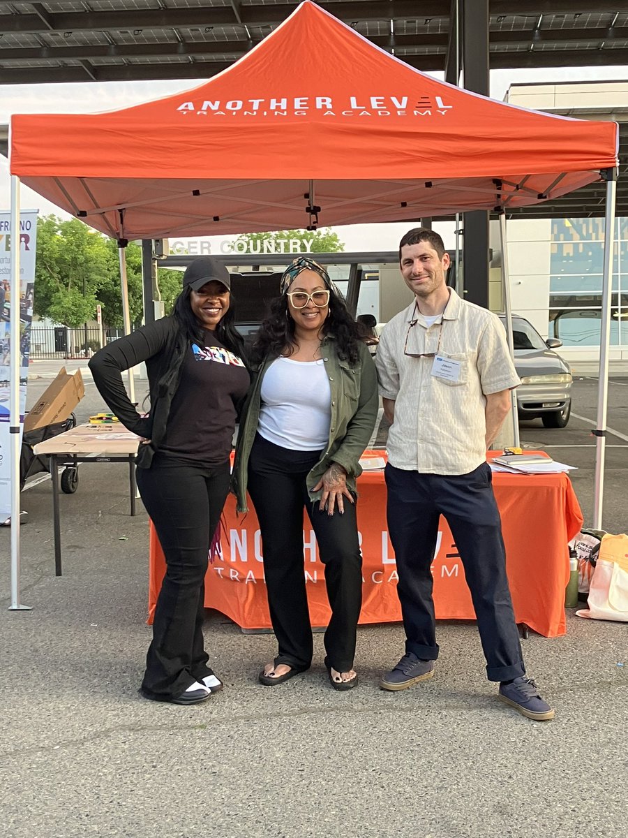 FresnoReview's tweet image. We’d like to extend a sincere thank you to Another Level Training Academy for inviting the us to participate in their monthly Wednesdays on the We truly enjoyed the evening and are already looking forward to the next one!

#onefresno #community #AnotherLevelTrainingAcademy