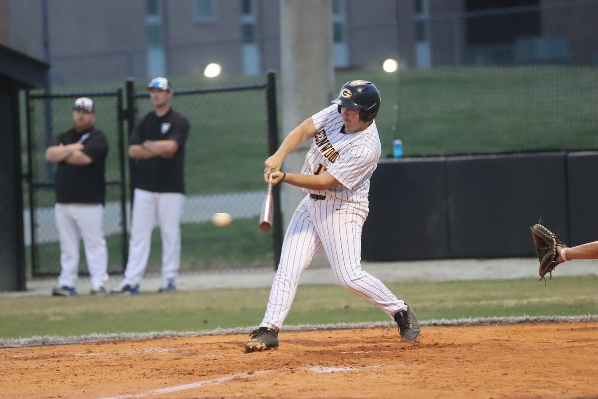 AndrewChodes_'s tweet image. Noah Perrin smacks a base hit on senior night, a story that should be put to music... in two parts. @np_7777