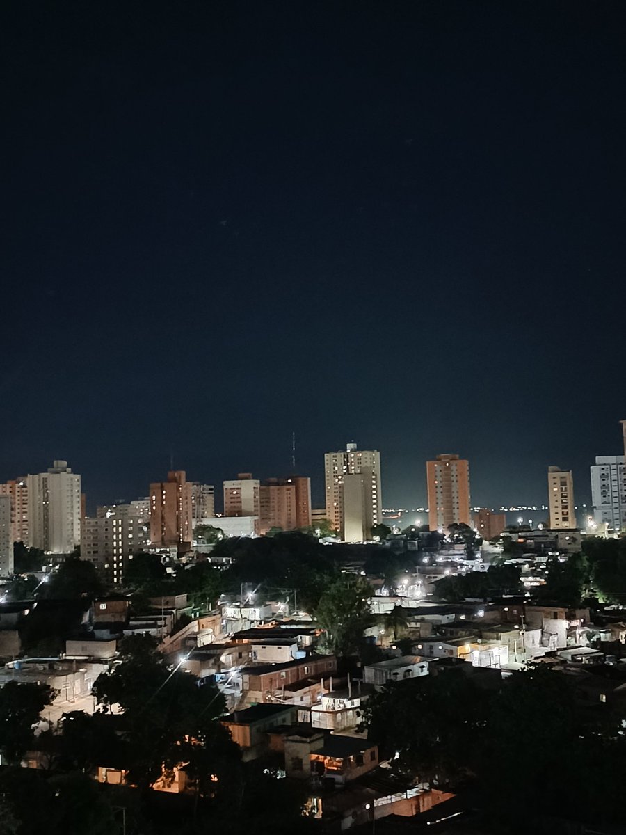 Primera noche de mayo 2025 #maracaibo