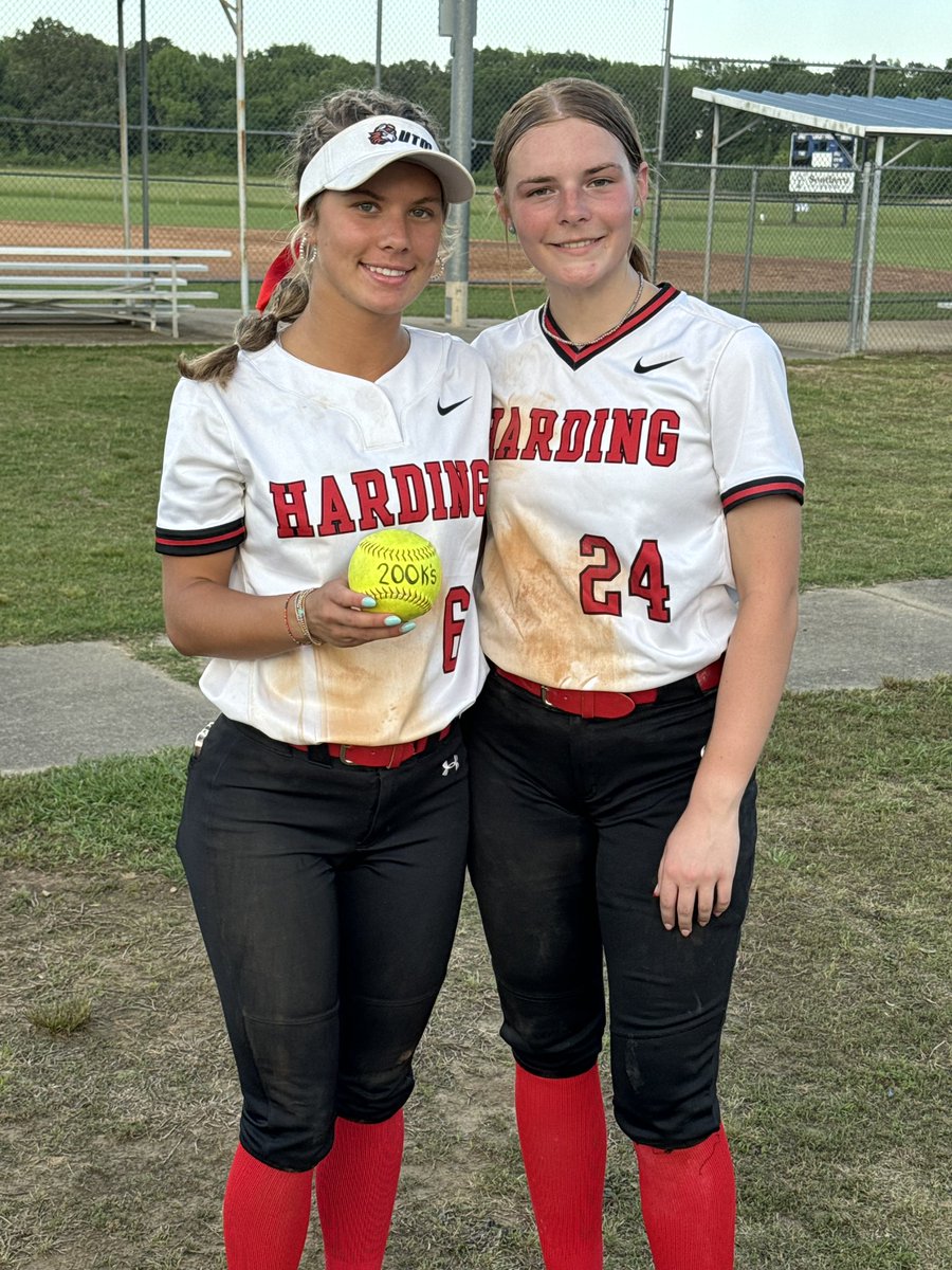 Today I pitched a shutout with the help of my defense. I also got my 200th K this season with the help of my catcher <a href="/TwistyM07/">Tristyn Mahanay 2026</a> .
<a href="/ChelseaEFarmer/">Chelsea Farmer</a>
<a href="/UTM_DFarmer/">UTM_DFarmer</a> <a href="/maddiebowlds/">maddie✨</a> <a href="/TopGun07AR1/">Top Gun 07 AR</a> <a href="/CoachFrancis_HU/">Will Francis</a> <a href="/k_sutherlandAR/">Kyle Sutherland</a> <a href="/SBLiveARK/">Arkansas High School On SI</a> <a href="/AllArkansasPrep/">All Arkansas Preps</a> <a href="/ExtraInningSB/">EXTRA INNING SOFTBALL</a> <a href="/the1nss/">The Natural State Sports Network</a>
