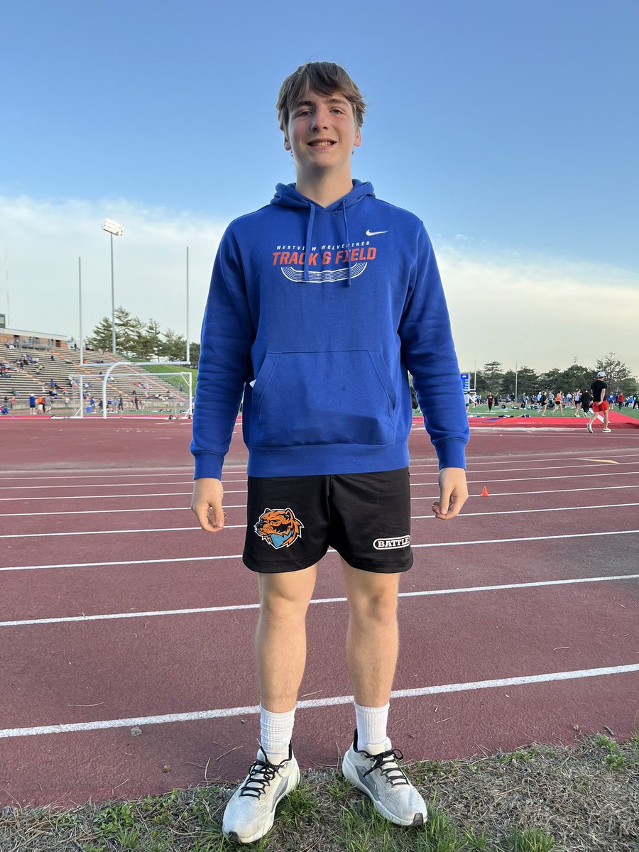 Jackson Post making finals and placing 5th with a throw of 47-9 in shot put! ☄️
#Earnitwitheffort