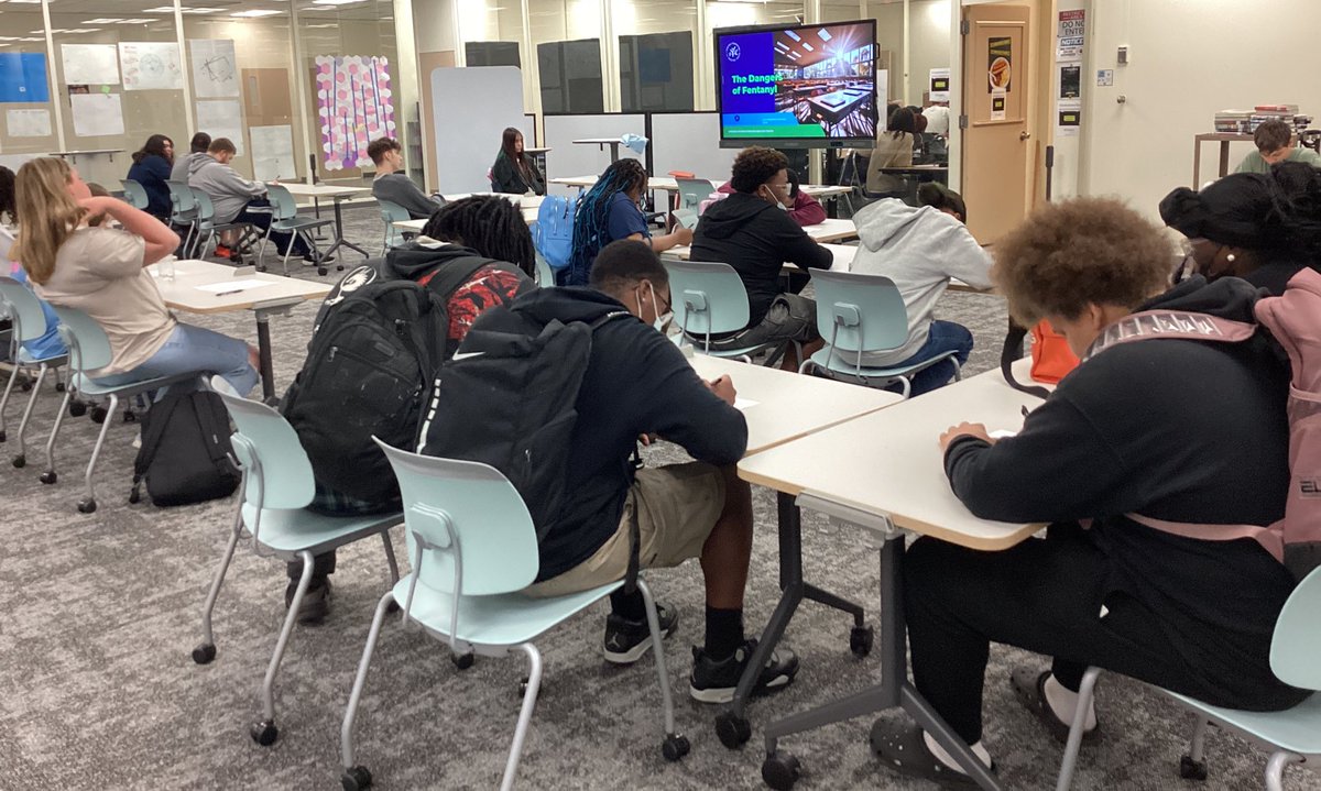 Manor High School (@manorhs757) on Twitter photo Manor Mustangs rotated through the library to hear the presentation provided by <a href="/HealthyYouthVA/">Virginia Foundation for Healthy Youth - VFHY</a> which focused on the dangers of fentanyl & students took a pre & post survey <a href="/PortsmouthPD/">PortsmouthPD</a> <a href="/PortsVASchools/">Portsmouth Schools</a> Manor Mustangs rotated through the library to hear the presentation provided by <a href="/HealthyYouthVA/">Virginia Foundation for Healthy Youth - VFHY</a> which focused on the dangers of fentanyl & students took a pre & post survey <a href="/PortsmouthPD/">PortsmouthPD</a> <a href="/PortsVASchools/">Portsmouth Schools</a>