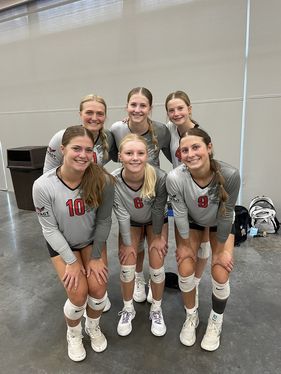 A great week for Hudsonville Volleyball! We had the honor of learning from the Grand Rapids Rise followed by a weekend spent at Volleyfest watching our athletes compete locally for their AAU teams! Many other athletes played that aren’t pictured. Proud of our girls, fire up!!🔥⬆️