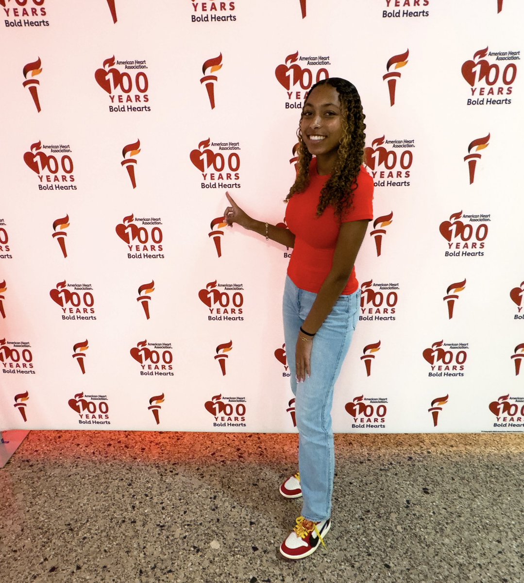 Last year I was honored to receive an award as the STEM Goes Red Delaware Heart Survivor Speaker and DJ for the event! Celebrating the American Heart Association 100yr anniversary right here in my state of Delaware❤️
#djsophiarocks #aha #AmericanHeartAssociation #TBT #dj #djlife