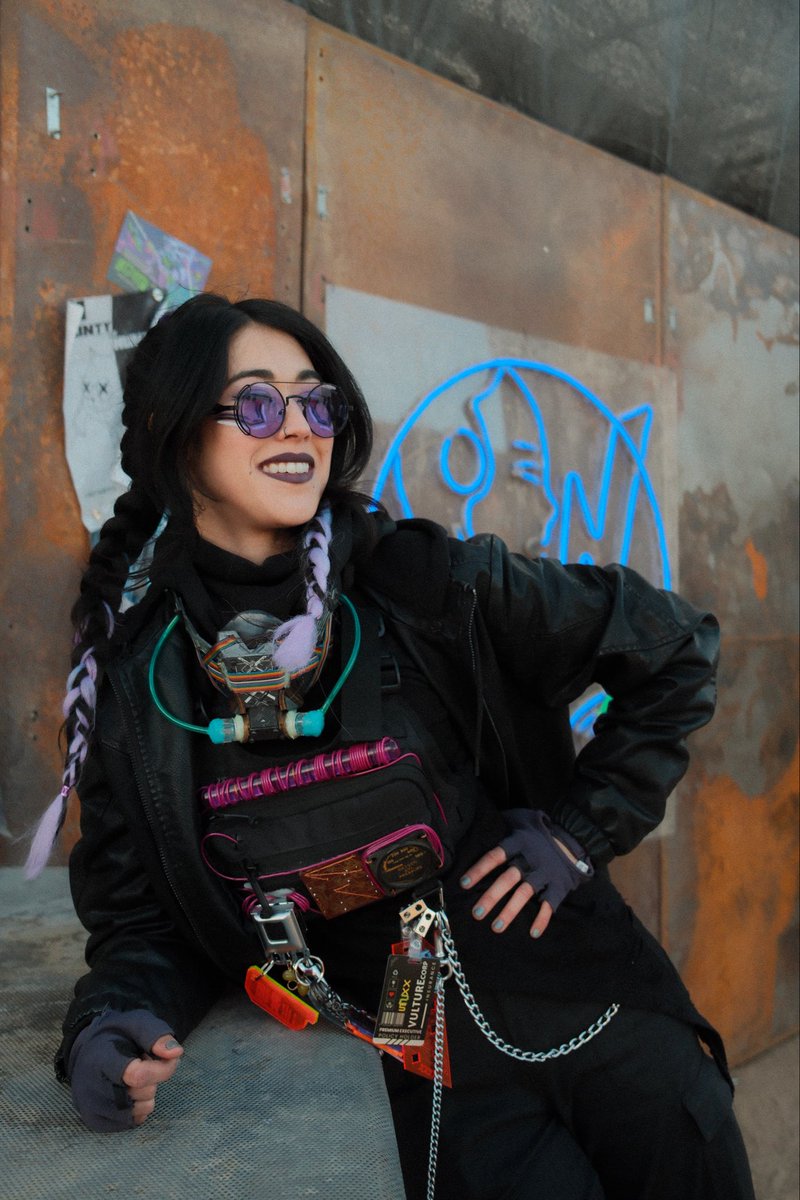 nicolerieko's tweet image. Already wanting to blast off to Neo again 😭😭

#neotropolis