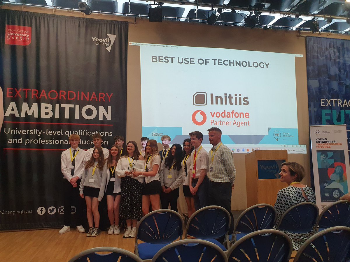 RESIN8.ye tweet media