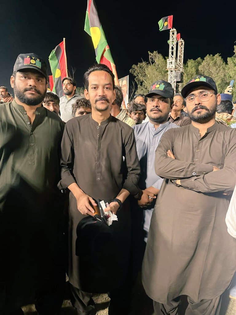 Harix_Alii's tweet image. Dated  01 May 2025: 

We don&apos;t want war, but whoever attacks our Sindhu should prepare for war. Says Chairman @BBhuttoZardari 

People&apos;s Youth Organization PS 60 Hyderabad President @Faraz_PPP With His Team Were Also Attending Jalsa at Mirpukhas!!

#PS60 #PYO