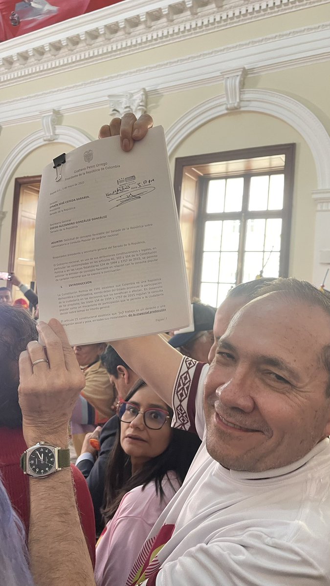 Radicado en el congreso la consulta popular.
30 días tienen para acatar la orden del pueblo o el mismo pueblo los revoca en el 2026.