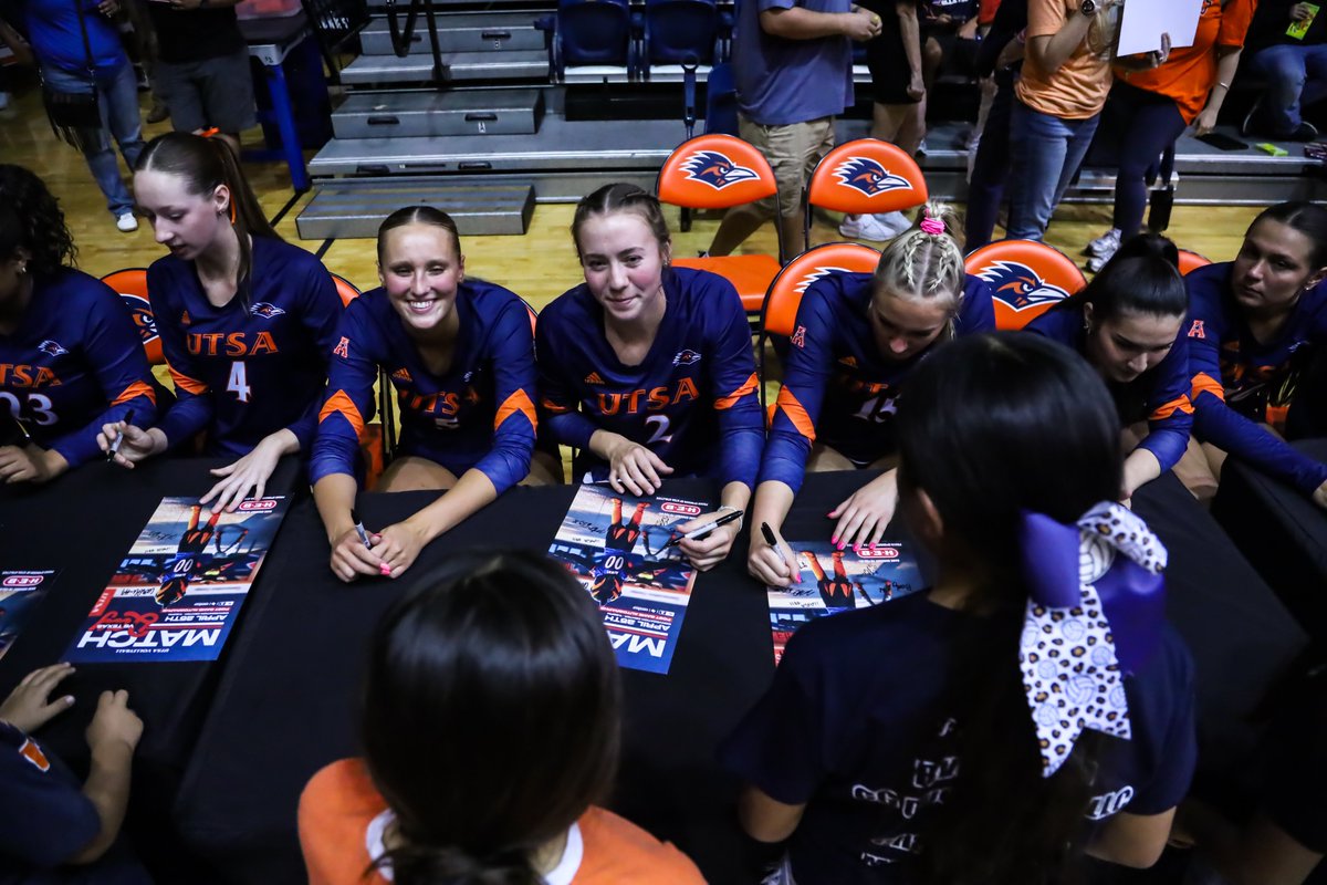 We play for you! 

Getting to interact with our fans is the best!

#BirdsUp 🤙 #LetsGo210