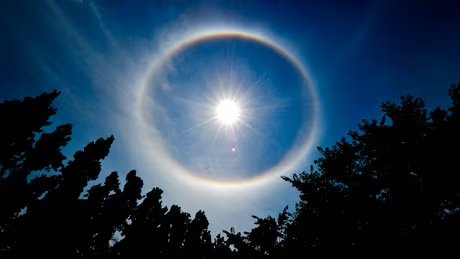 Feels like there should be way more talk about the fact that 'Sun Dimming' geo-engineering experiments spraying aerosolised particles high into the stratosphere  have been given the green light by the UK Government. 

REAAAAALLLY feels like we should discuss this more...