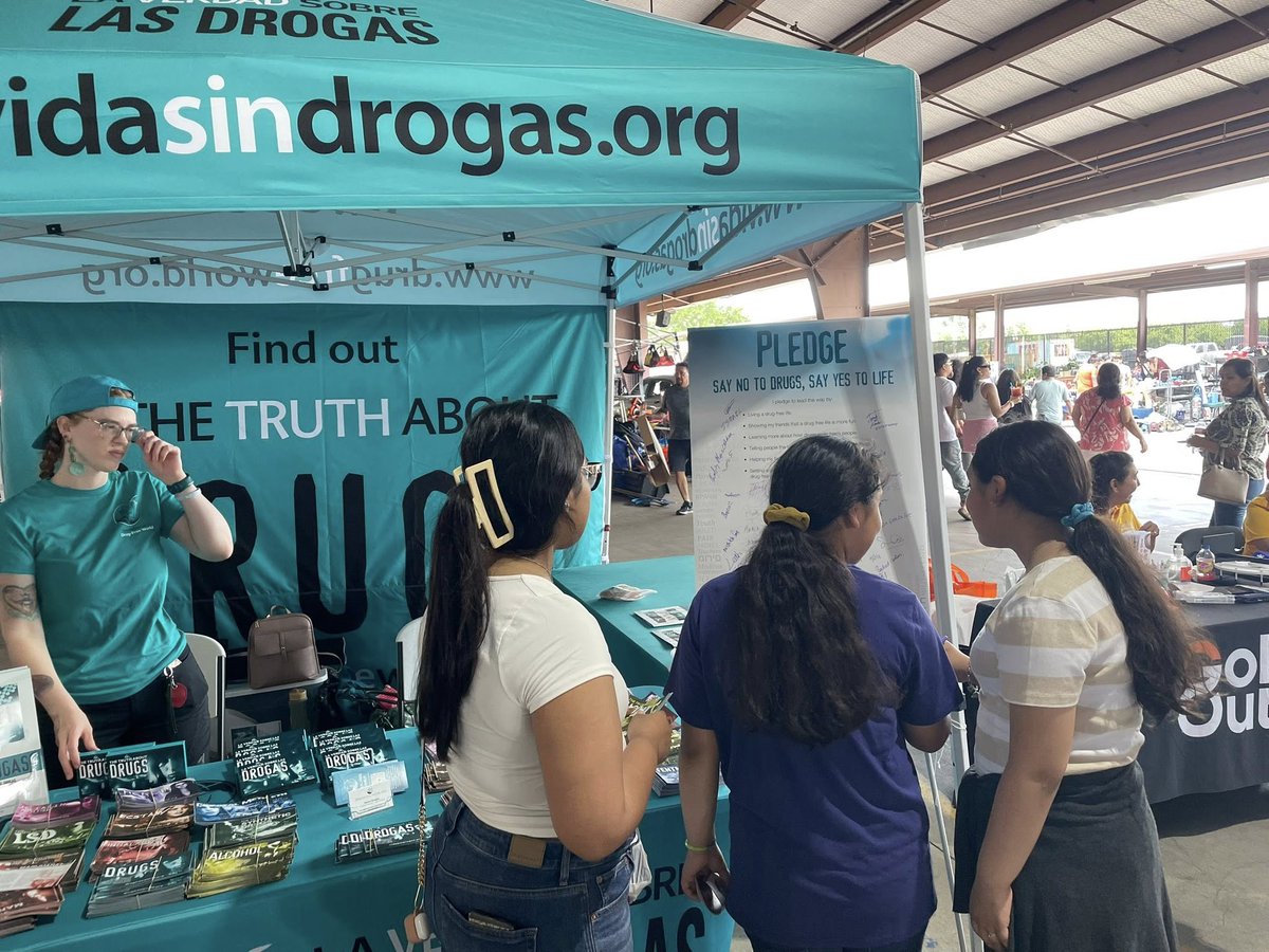 drugfreeworld's tweet photo. 🎉 Huge shoutout to Drug-Free World Austin for an unforgettable day at Traders Village International Kids Fest in Houston! 🙌 3,395 booklets distributed, kids empowered, and families inspired! 💙⚡
#DrugFreeWorld #KidsFest #DrugPrevention #Houston https://t.co/Qlbv6mIG6b