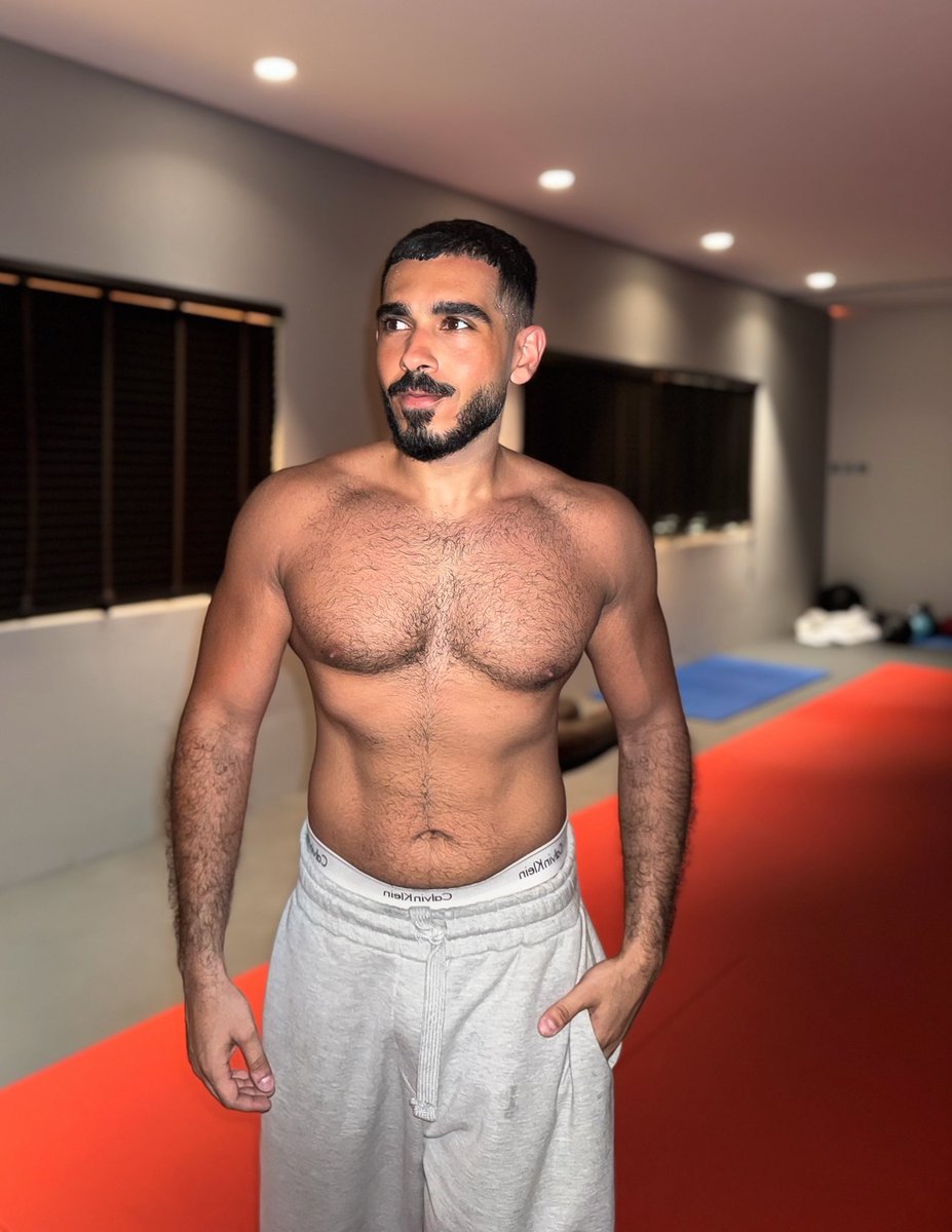 I may still be far from my body goal, but I'm proud that I haven't given up🤍