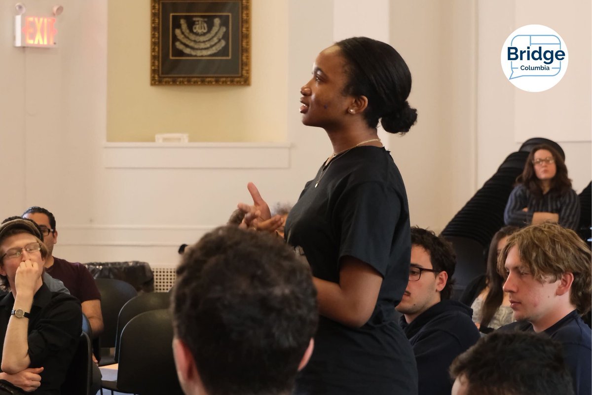 BridgeUSA_'s tweet image. Our chapter at @Columbia University hosted a very successful debate with our friends at the College Debate and Discourse Alliance and Braver Angels.

Students and professors discussed ICE raids on campus and the issue of immigration more broadly. Congratulations, BridgeColumbia!
