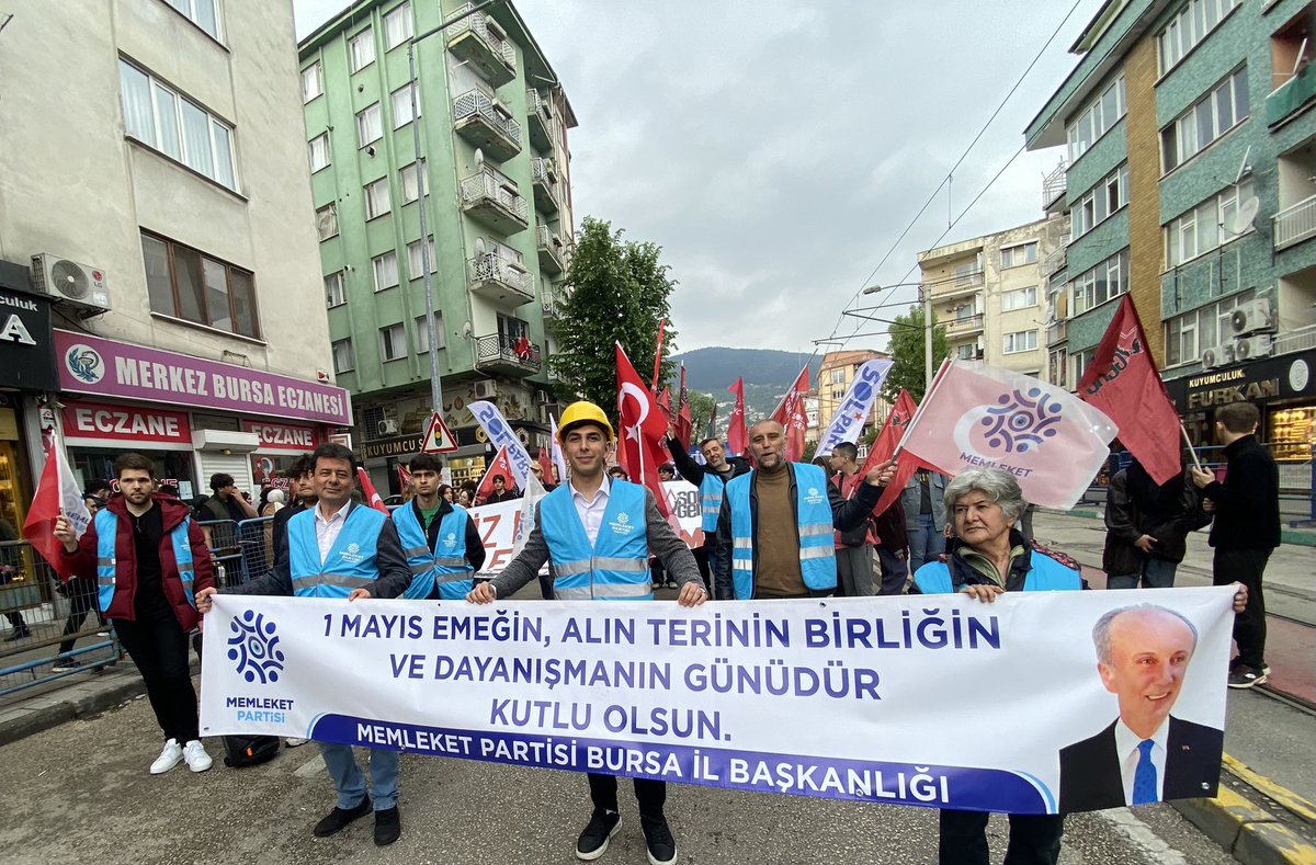 MPBursa16's tweet photo. Memleket Partisi Bursa İl Başkanlığı Olarak 1 Mayıs Yürüyüşüne Katıldık.
@MemleketimParti @vekilince https://t.co/9H9Axx7G0w