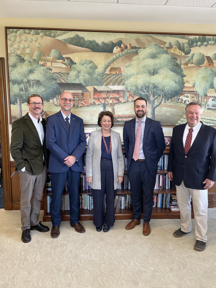 MnGCSA's tweet image. We had a great day meeting with our MN senators and representative offices, promoting the #golf industry at #NationalGolfDay!!