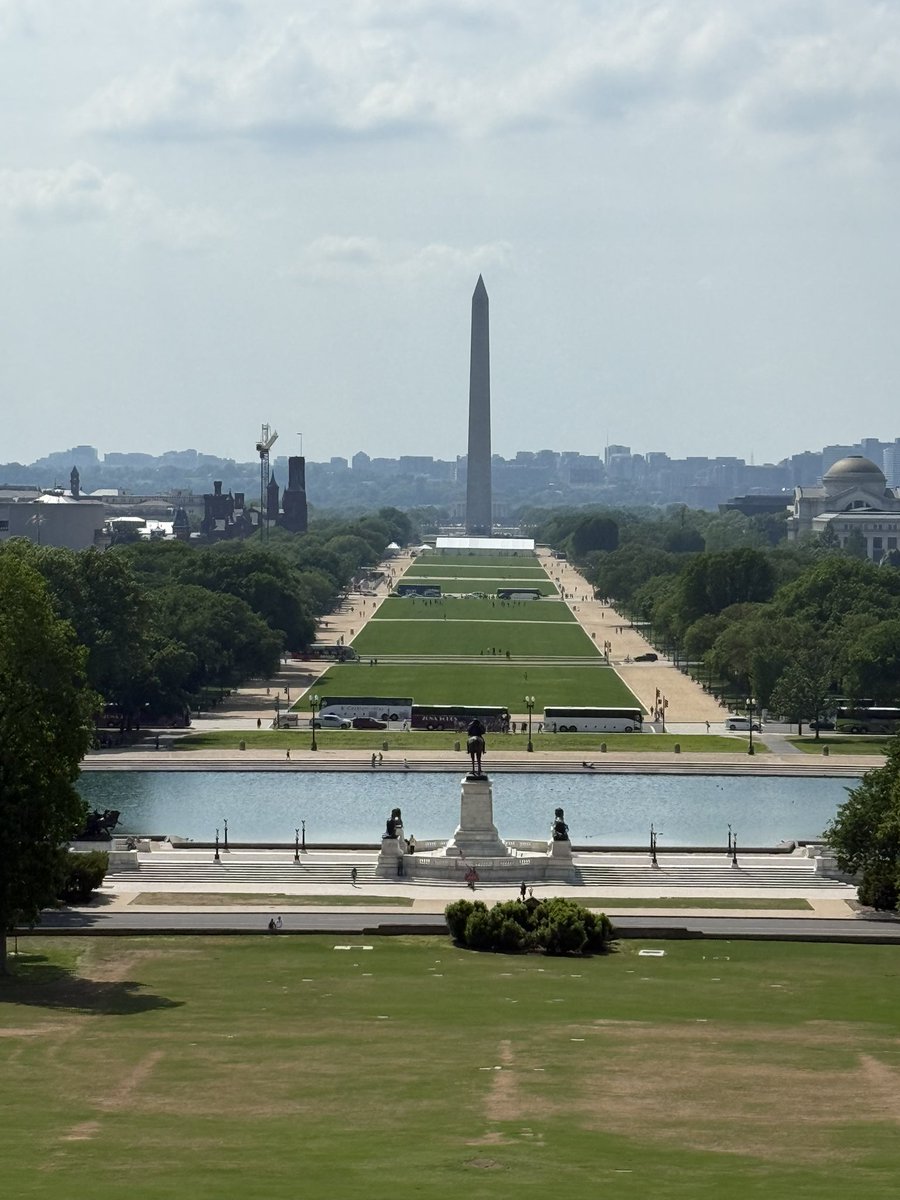 A great day on Capitol Hill. Thanks to the @GolfCoalition crew for organizing our biggest #NationalGolfDay coalition yet — over 340 individuals.