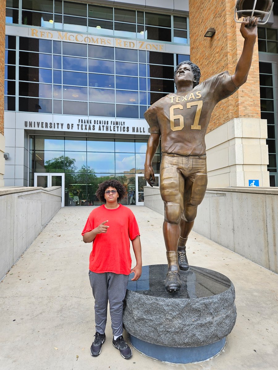 Zu'Bril (Zu'B) Ruff c/o 2029 (@zubruff) on Twitter photo Made it safely to The Lone Star state and had the pleasure of visiting <a href="/TexasFootball/">Texas Football</a> and meeting <a href="/CoachSark/">Steve Sarkisian</a>! #1 Dlineman in Michigan in the c/o 2029. Ready to see what I can do <a href="/RivalsCamp/">Rivals Camp Series</a> this weekend. <a href="/TheD_Zone/">The D Zone</a> <a href="/AllenTrieu/">Allen Trieu</a> <a href="/RivalsDylanCC/">DylanCallaghanCroley</a> <a href="/MIexposure/">Michigan exposure</a> <a href="/AlPopsFootball/">๐๐ ๐๐จ๐ฉ๐ฌ</a> Made it safely to The Lone Star state and had the pleasure of visiting <a href="/TexasFootball/">Texas Football</a> and meeting <a href="/CoachSark/">Steve Sarkisian</a>! #1 Dlineman in Michigan in the c/o 2029. Ready to see what I can do <a href="/RivalsCamp/">Rivals Camp Series</a> this weekend. <a href="/TheD_Zone/">The D Zone</a> <a href="/AllenTrieu/">Allen Trieu</a> <a href="/RivalsDylanCC/">DylanCallaghanCroley</a> <a href="/MIexposure/">Michigan exposure</a> <a href="/AlPopsFootball/">๐๐ ๐๐จ๐ฉ๐ฌ</a>