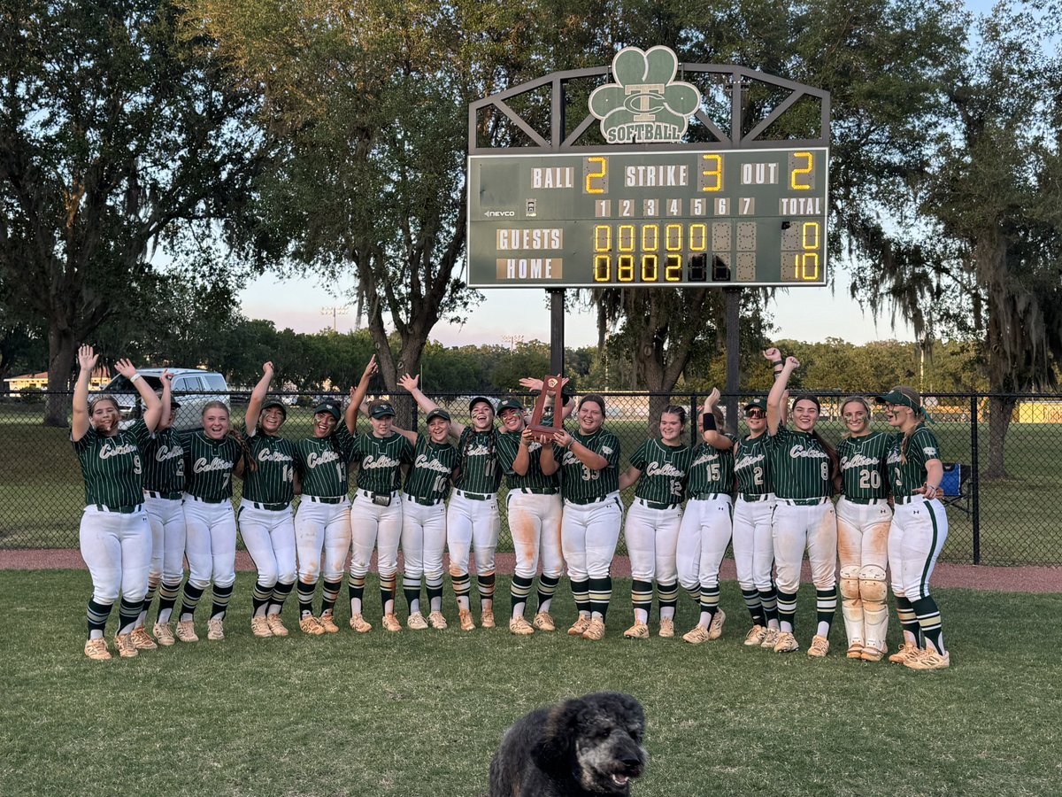 kinley_forsyth's tweet image. We did it—District Champions!
So proud of this amazing team. All the practices, hard work, and dedication truly paid off. I’m beyond grateful to be a part of something so special. Freshman year has been unforgettable—District champs for the first time in 14 years! @TCHSCeltics…