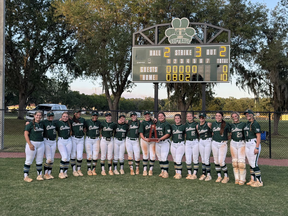 kinley_forsyth's tweet image. We did it—District Champions!
So proud of this amazing team. All the practices, hard work, and dedication truly paid off. I’m beyond grateful to be a part of something so special. Freshman year has been unforgettable—District champs for the first time in 14 years! @TCHSCeltics…