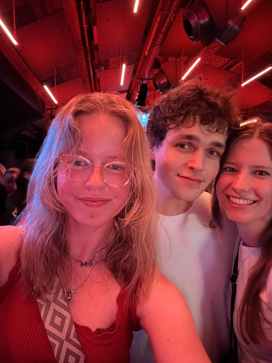 We got to attend <a href="/JonahMarais/">Jonah Marais</a> his show in Cologne tonight and we truly had the BEST time. We talked a little after the show and when we showed him this account: he remembered!!! It’s good to know we made a difference 🤍

See u tomorrow for the final europe show! 🥰💃🏼🪩🎫🎶