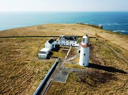 FarosLos's tweet photo. 1 de mayo de 1854 entra en funcionamiento con una lente diรณptrica de https://t.co/V97AymVS6z orden โLoop Head lighthouseโ. Se encuentra en el cabo de Loop, Kilkee, condado de Clare, Munster (Irlanda). Es la 3a torre que se construye en el mismo lugar. #LoopHeadLighthouse https://t.co/1PrzOVvHgB