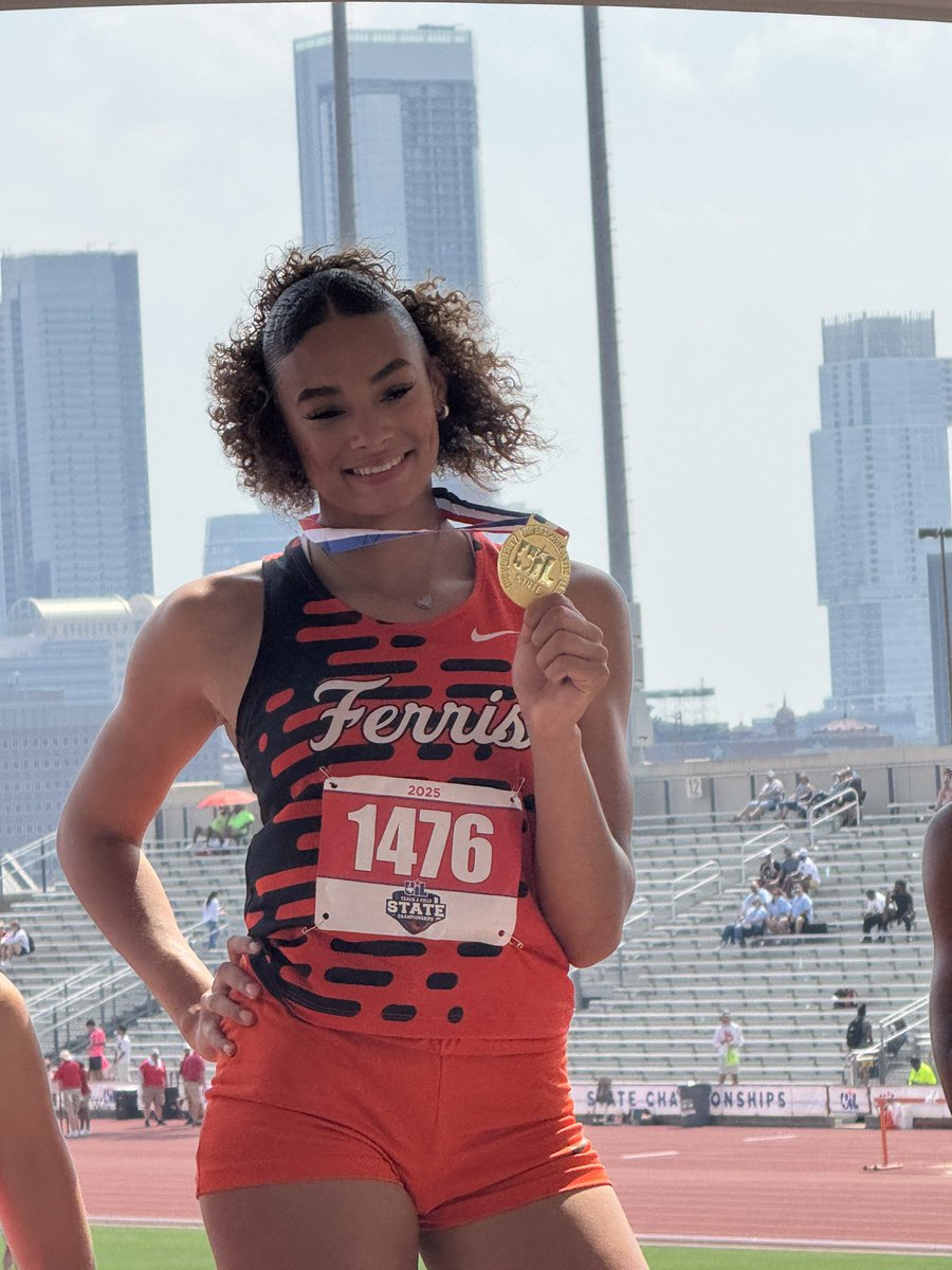 CoachMenefee1's tweet photo. Your 2025 4A Long &amp; Triple Jump Champion! 🥳🥳🥳 https://t.co/ukk1G0v1BH
