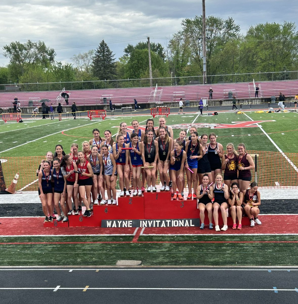 LEXC’s Ava Dickenson, Elise Brown and Molly Deardorff, along with Lauren Matlack, came in first place and set a new school track record this afternoon in the Distance Medley Relay at the Wayne Invitational with a time of 12:24.09! Way to go, Hawks!!!