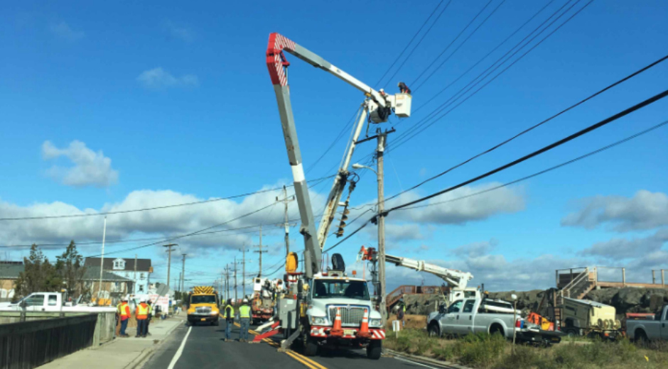 firstenergycorp's tweet photo. NEWS: Power has been restored to more than 275,000 of the 380,000 customers impacted by the April 29 storm that produced significant, widespread damage due to heavy rain and excessive winds in many parts of the service area. https://t.co/7hMi4MAewQ