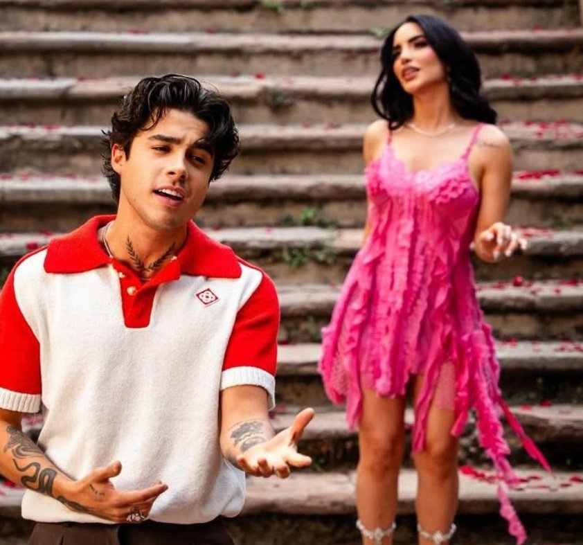 El debut de "MAMÁ🫀" En YOUTUBE debe ser de          1.7M        si queremos tener el DEBUT mas alto por una mexicana este año! 🌹🇲🇽👑

Por encima de los 1.6M de "GLORÍA TREVI"

Están listos?! 

MAMÁ HOY