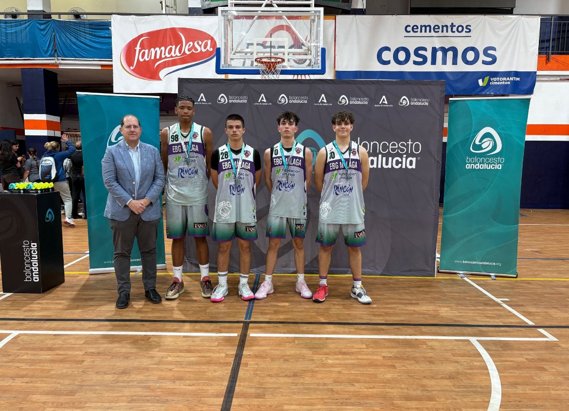 EBGMALAGA's tweet photo. ¡Éxito para la Escuela en el Campeonato 3x3 U15 y U17 de Málaga! 

Categoría U15⛹🏻‍♂️🥇y🥈

Categoría U15⛹🏻‍♀️🥈 

Categoría U17⛹🏻‍♂️🥇

¡Enhorabuena a tod@s! 👏🏼

@FundUnicaja 
@FAB_Malaga 
@FAB_Andaluza 

#somosEBG🧡💚 https://t.co/0cf7H1ofVU