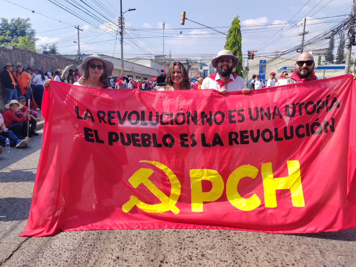 rociowalkiria's tweet image. 1ro de Mayo día de la clase trabajadora ✊
#MujeresSocialistasHn
#PCH #JCH
#TerritorioEricMartínez #T1
#RixiPresidenta
#Elgorditonoseva
@PartidoLibre